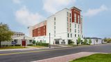 Staybridge Suites-Auburndale Exterior