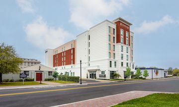Staybridge Suites-Auburndale