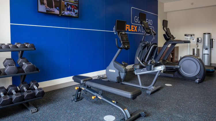 Holiday Inn Express Hotel & Suites Health Club
