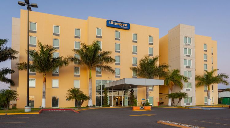 City Express by Marriott Celaya Parque Exterior