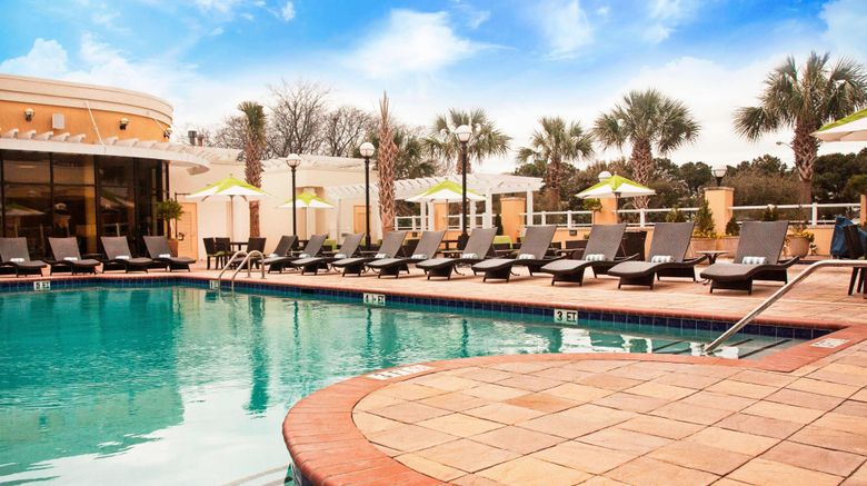 <b>Charleston Marriott Hotel Pool</b>. Images powered by <a href="https://www.leonardoworldwide.com/" title="Leonardo Worldwide" target="_blank">Leonardo</a>.