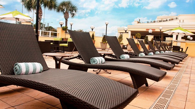 <b>Charleston Marriott Hotel Pool</b>. Images powered by <a href="https://www.leonardoworldwide.com/" title="Leonardo Worldwide" target="_blank">Leonardo</a>.