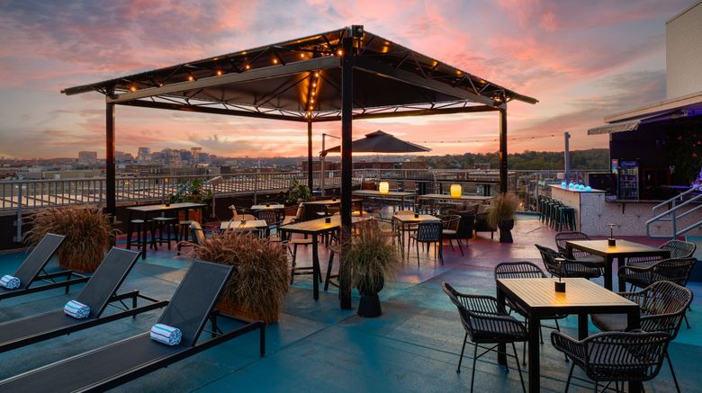 <b>The Ven at Embassy Row,Tribute Portfolio Pool</b>. Images powered by <a href="https://www.leonardoworldwide.com/" title="Leonardo Worldwide" target="_blank">Leonardo</a>.
