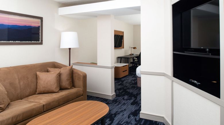 <b>Fairfield Inn & Suites Greensboro Room</b>. Images powered by <a href="https://www.leonardoworldwide.com/" title="Leonardo Worldwide" target="_blank">Leonardo</a>.