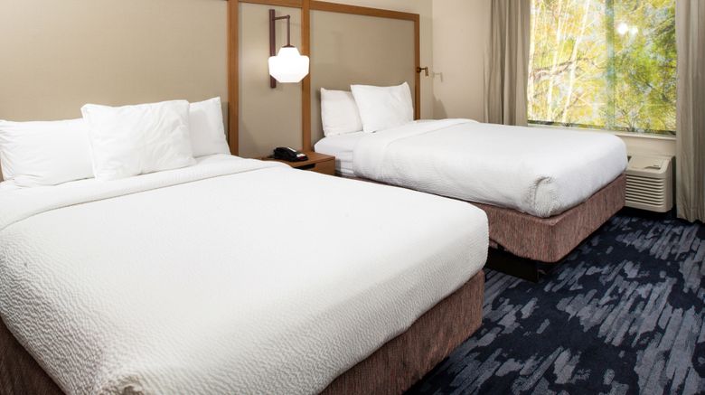<b>Fairfield Inn & Suites Greensboro Room</b>. Images powered by <a href="https://www.leonardoworldwide.com/" title="Leonardo Worldwide" target="_blank">Leonardo</a>.