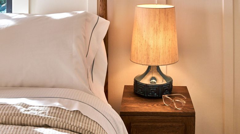 <b>Dawn Ranch Room</b>. Images powered by <a href="https://www.leonardoworldwide.com/" title="Leonardo Worldwide" target="_blank">Leonardo</a>.