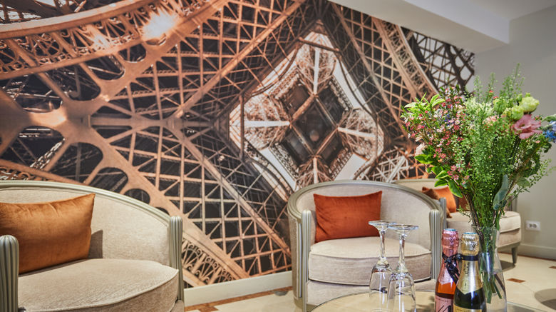 <b>Hotel Beaugrenelle Tour Eiffel Lobby</b>. Images powered by <a href="https://www.leonardoworldwide.com/" title="Leonardo Worldwide" target="_blank">Leonardo</a>.