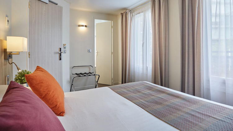 Hotel Beaugrenelle Tour Eiffel Room