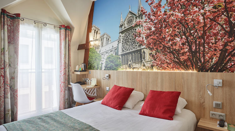 Hotel Beaugrenelle Tour Eiffel Room
