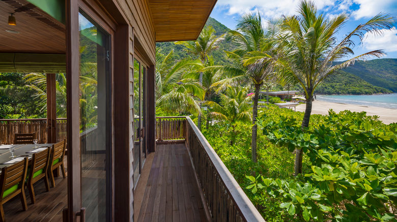 <b>Six Senses Con Dao Meeting</b>. Images powered by <a href="https://www.leonardoworldwide.com/" title="Leonardo Worldwide" target="_blank">Leonardo</a>.
