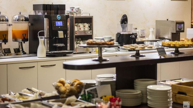 Diplomatic Hotel Restaurant