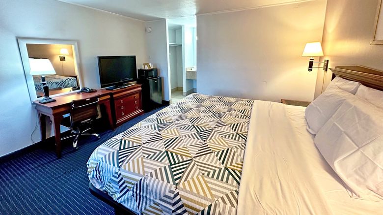 <b>Red Carpet Inn Stamford Room</b>. Images powered by <a href="https://www.leonardoworldwide.com/" title="Leonardo Worldwide" target="_blank">Leonardo</a>.