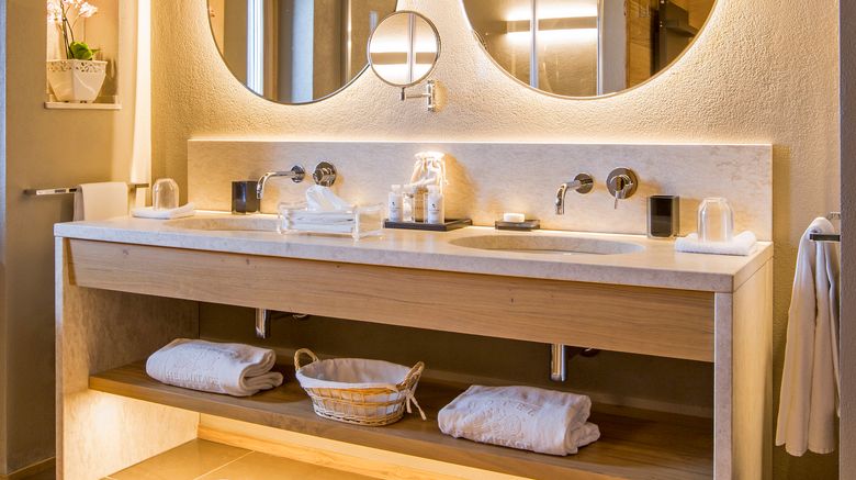<b>Hotel Hermitage Suite</b>. Images powered by <a href="https://www.leonardoworldwide.com/" title="Leonardo Worldwide" target="_blank">Leonardo</a>.