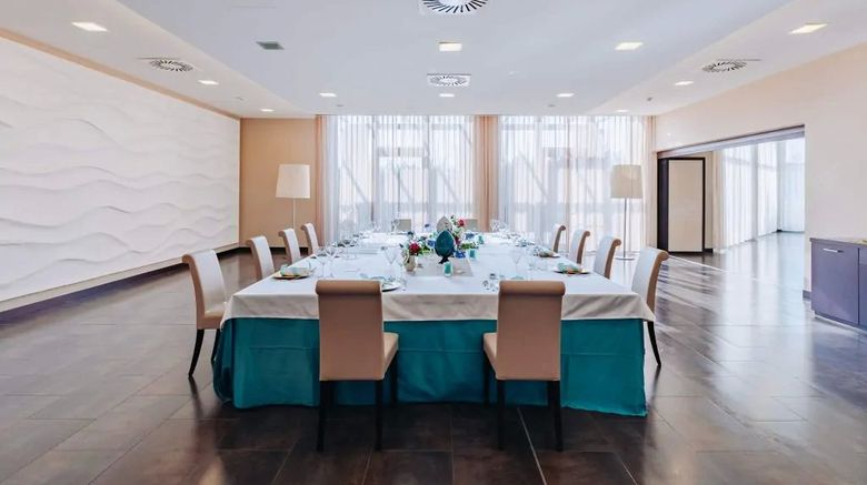 <b>HVB Palace Hotel Resid Villa Bartolomea Meeting</b>. Images powered by <a href="https://www.leonardoworldwide.com/" title="Leonardo Worldwide" target="_blank">Leonardo</a>.