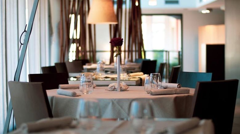 <b>Red's Redaelli Hotel Restaurant</b>. Images powered by <a href="https://www.leonardoworldwide.com/" title="Leonardo Worldwide" target="_blank">Leonardo</a>.