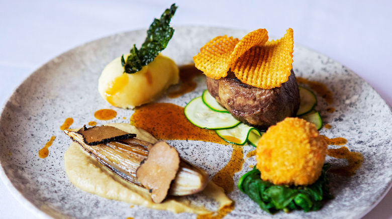 <b>Hintlesham Hall Restaurant</b>. Images powered by <a href="https://www.leonardoworldwide.com/" title="Leonardo Worldwide" target="_blank">Leonardo</a>.