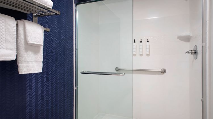Fairfield Inn & Suites Wallingford New Haven Room