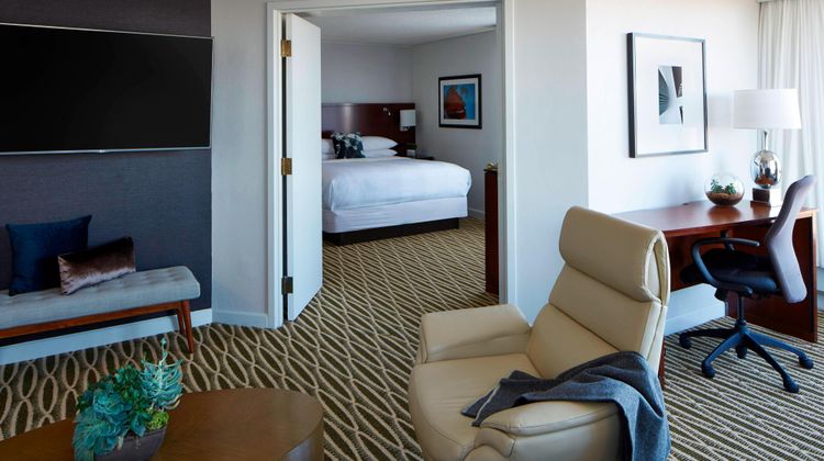 Marriott Southwest Minneapolis Suite