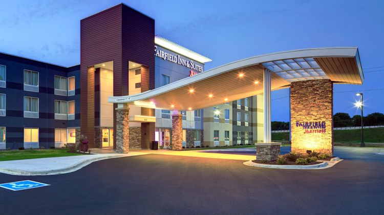 Fairfield Inn & Suites Madison West Exterior