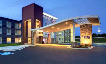Fairfield Inn & Suites Madison West