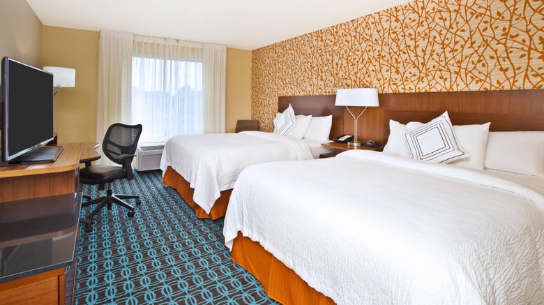 <b>Fairfield Inn & Suites Madison West Room</b>. Images powered by <a href="https://www.leonardoworldwide.com/" title="Leonardo Worldwide" target="_blank">Leonardo</a>.