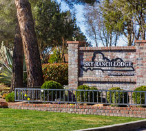 Sky Ranch Lodge Exterior