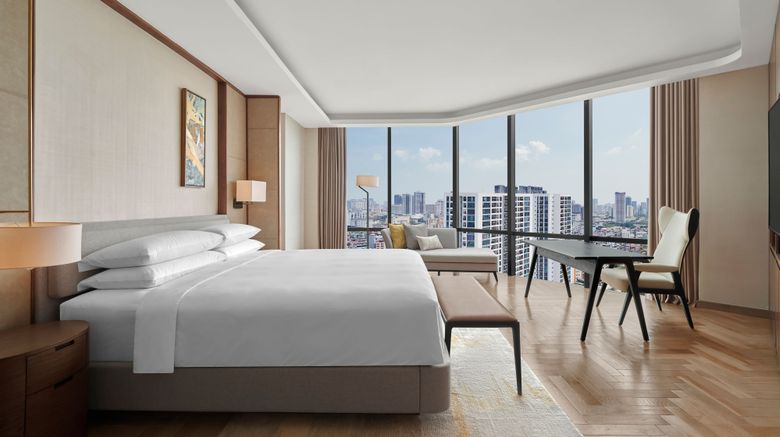 <b>Sheraton Hanoi West Suite</b>. Images powered by <a href="https://www.leonardoworldwide.com/" title="Leonardo Worldwide" target="_blank">Leonardo</a>.