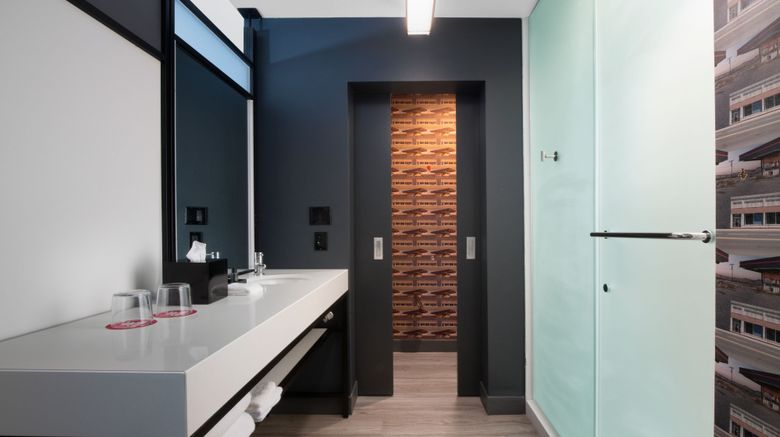<b>aloft McAllen Room</b>. Images powered by <a href="https://www.leonardoworldwide.com/" title="Leonardo Worldwide" target="_blank">Leonardo</a>.