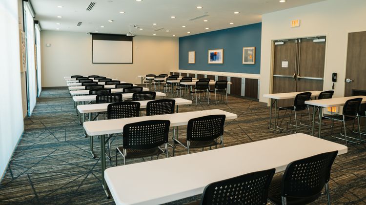 Holiday Inn Express & Suites Bessemer Meeting