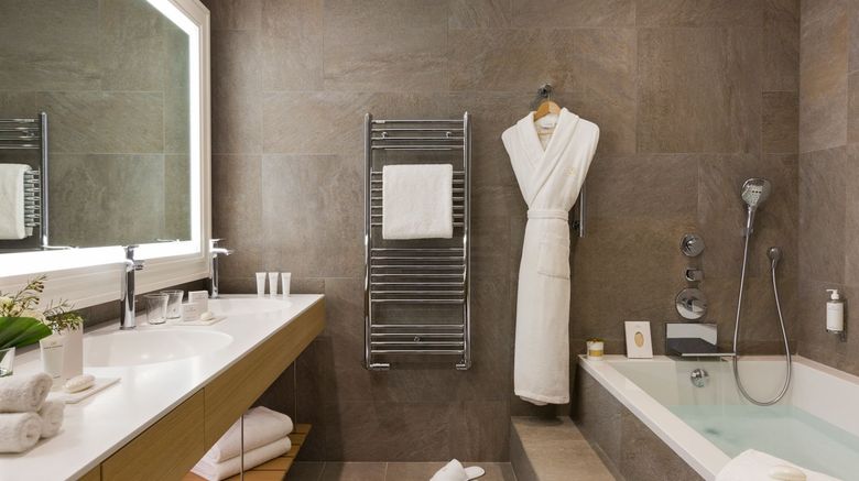 <b>Hotel du Golf Barriere Suite</b>. Images powered by <a href="https://www.leonardoworldwide.com/" title="Leonardo Worldwide" target="_blank">Leonardo</a>.