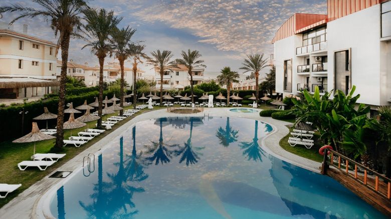 <b>Piril Hotel Thermal Boutique Pool</b>. Images powered by <a href="https://www.leonardoworldwide.com/" title="Leonardo Worldwide" target="_blank">Leonardo</a>.