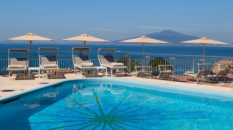 Grand Hotel De La Ville Pool