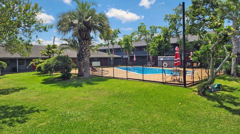 <b>Red Carpet Inn Pool</b>. Images powered by <a href="https://www.leonardoworldwide.com/" title="Leonardo Worldwide" target="_blank">Leonardo</a>.