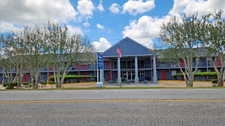 Red Carpet Inn Exterior. Images powered by <a href="https://www.leonardoworldwide.com" target="_blank" rel="noopener">Leonardo</a>.