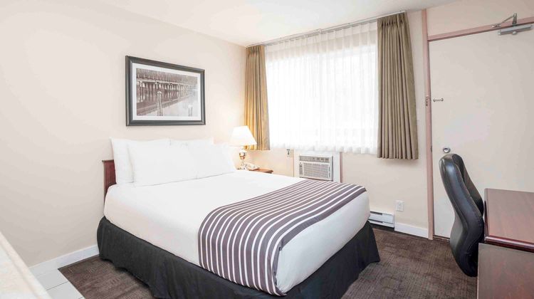 Sandman Inn Princeton Room