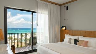 Hotel Indigo Grand Cayman