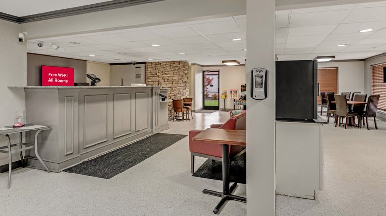 <b>Red Roof Inn Kingsport Lobby</b>. Images powered by <a href="https://www.leonardoworldwide.com/" title="Leonardo Worldwide" target="_blank">Leonardo</a>.