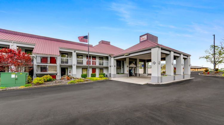 Red Roof Inn Kingsport Exterior
