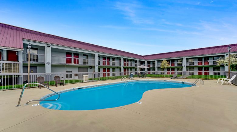 <b>Red Roof Inn Kingsport Pool</b>. Images powered by <a href="https://www.leonardoworldwide.com/" title="Leonardo Worldwide" target="_blank">Leonardo</a>.