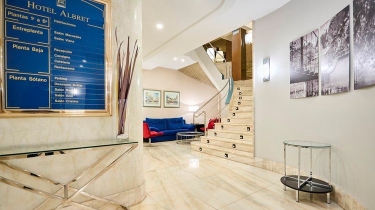 Albret Hotel Lobby