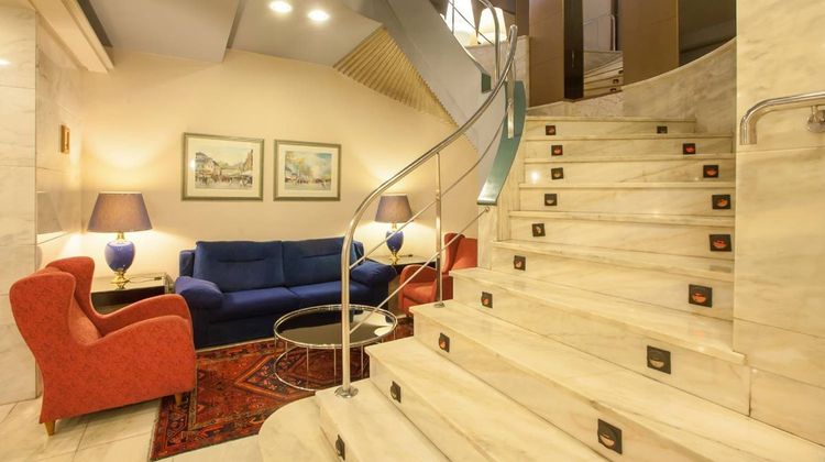 Albret Hotel Lobby
