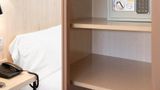 <b>Albret Hotel Room</b>. Images powered by <a href="https://www.leonardoworldwide.com/" title="Leonardo Worldwide" target="_blank">Leonardo</a>.