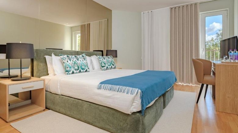 <b>Pure Monchique Hotel Room</b>. Images powered by <a href="https://www.leonardoworldwide.com/" title="Leonardo Worldwide" target="_blank">Leonardo</a>.