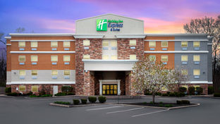 Holiday Inn Express & Suites Carmel Nort