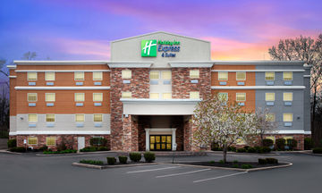 Holiday Inn Express & Suites Carmel Nort