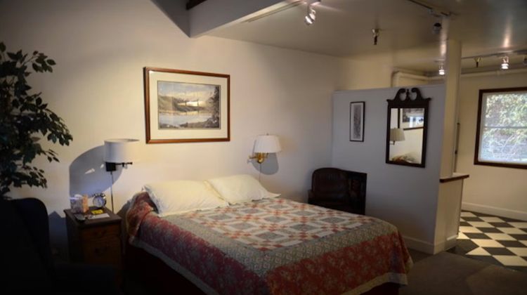 Inn at Creek Street & New York Hotel Room