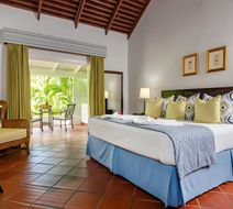East Winds Resort Ltd Room