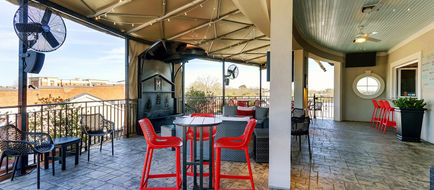 The Mantissa Executive Suites & Spa Exterior