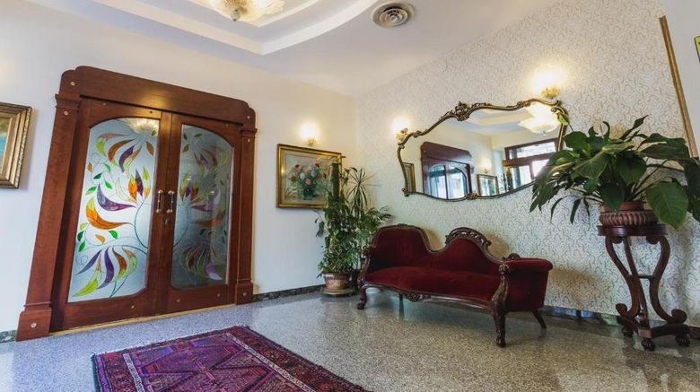 <b>Phi Hotel Ambra Lobby</b>. Images powered by <a href="https://www.leonardoworldwide.com/" title="Leonardo Worldwide" target="_blank">Leonardo</a>.