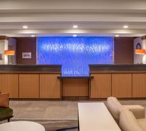 Fairfield Inn & Suites Saratoga Malta Lobby